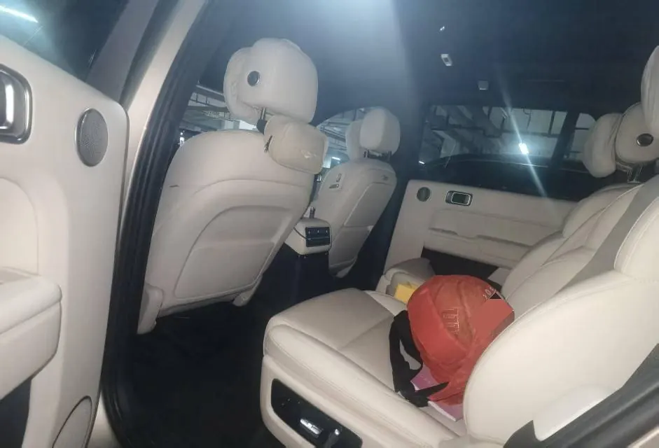Li 2022 L9 1.5T Max Edition Automatic Gear 3