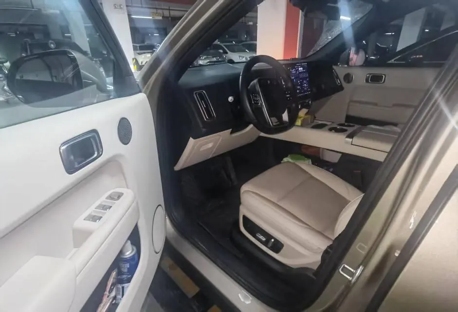 Li 2022 L9 1.5T Max Edition Automatic Gear 4