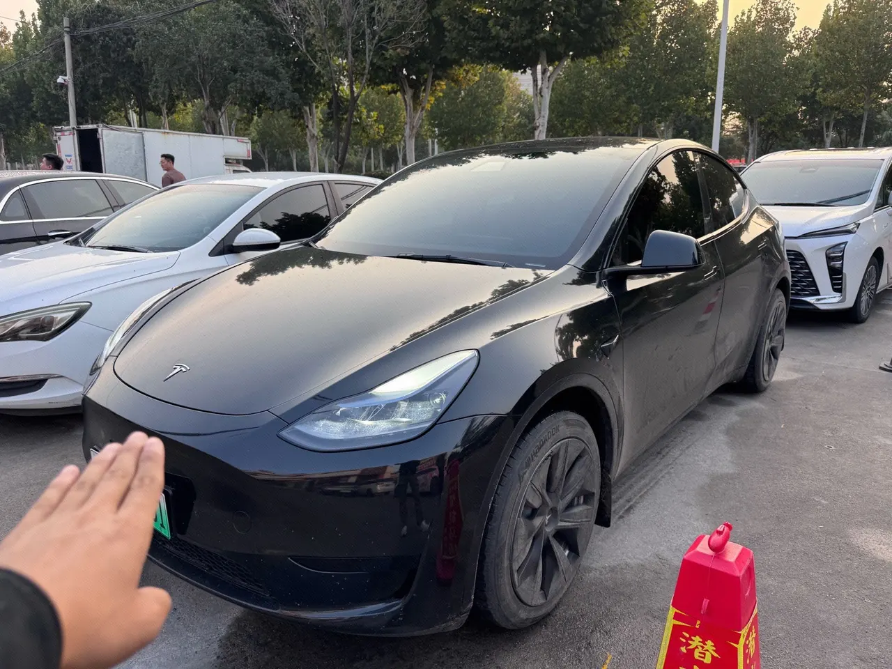 Tesla 2022 Model Y rear-wheel drive version (facelift) automatic gear - View 1