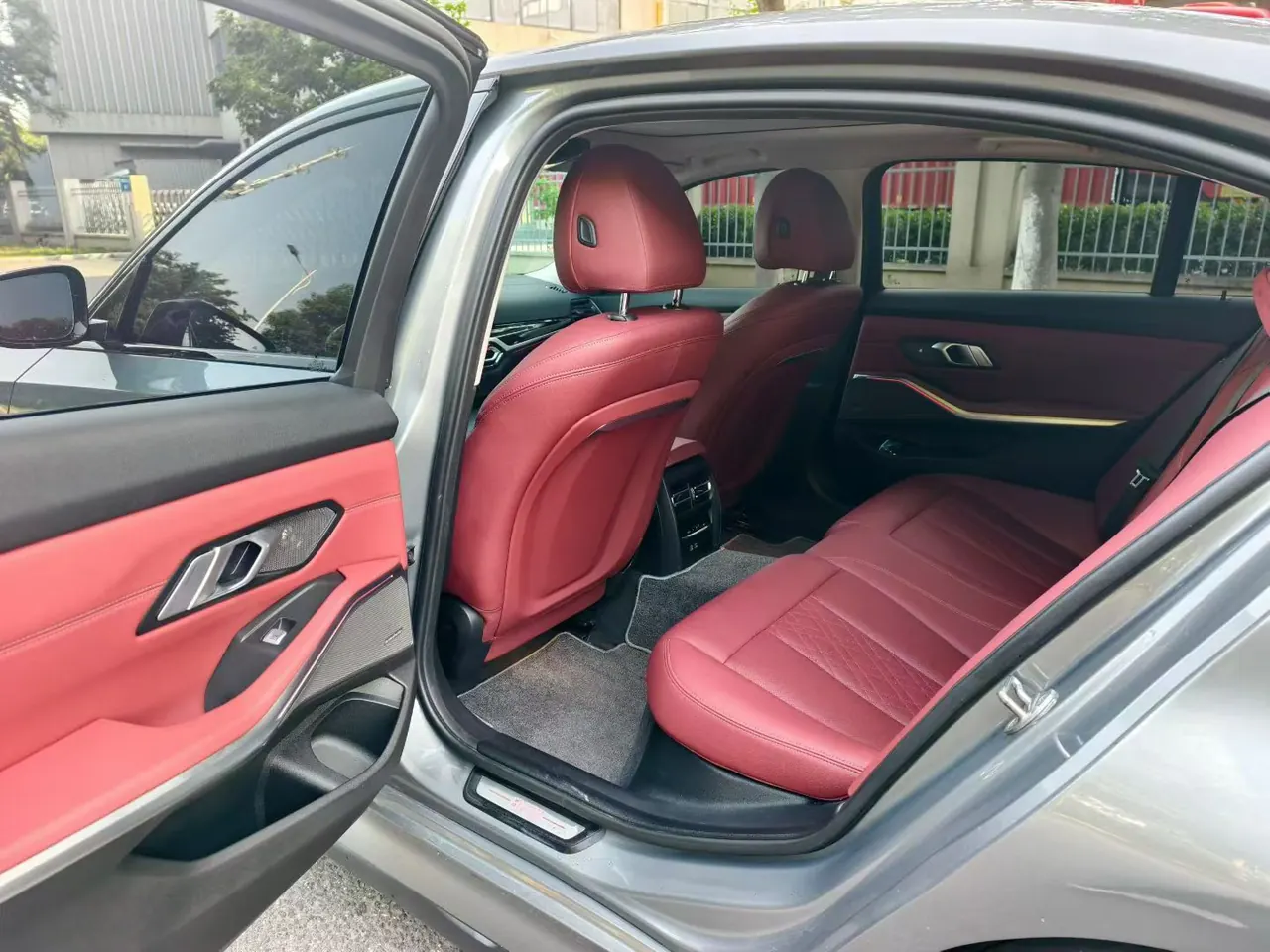 BMW 2022 i3 eDrive 35L automatic gear 7