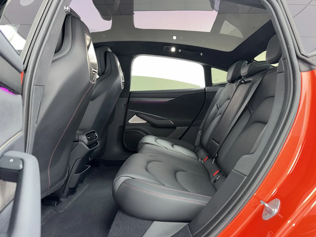 MI 2024 SU 7 800km 4-wheel drive ultra-long endurance high-end smart driving Max version automatic gear 4