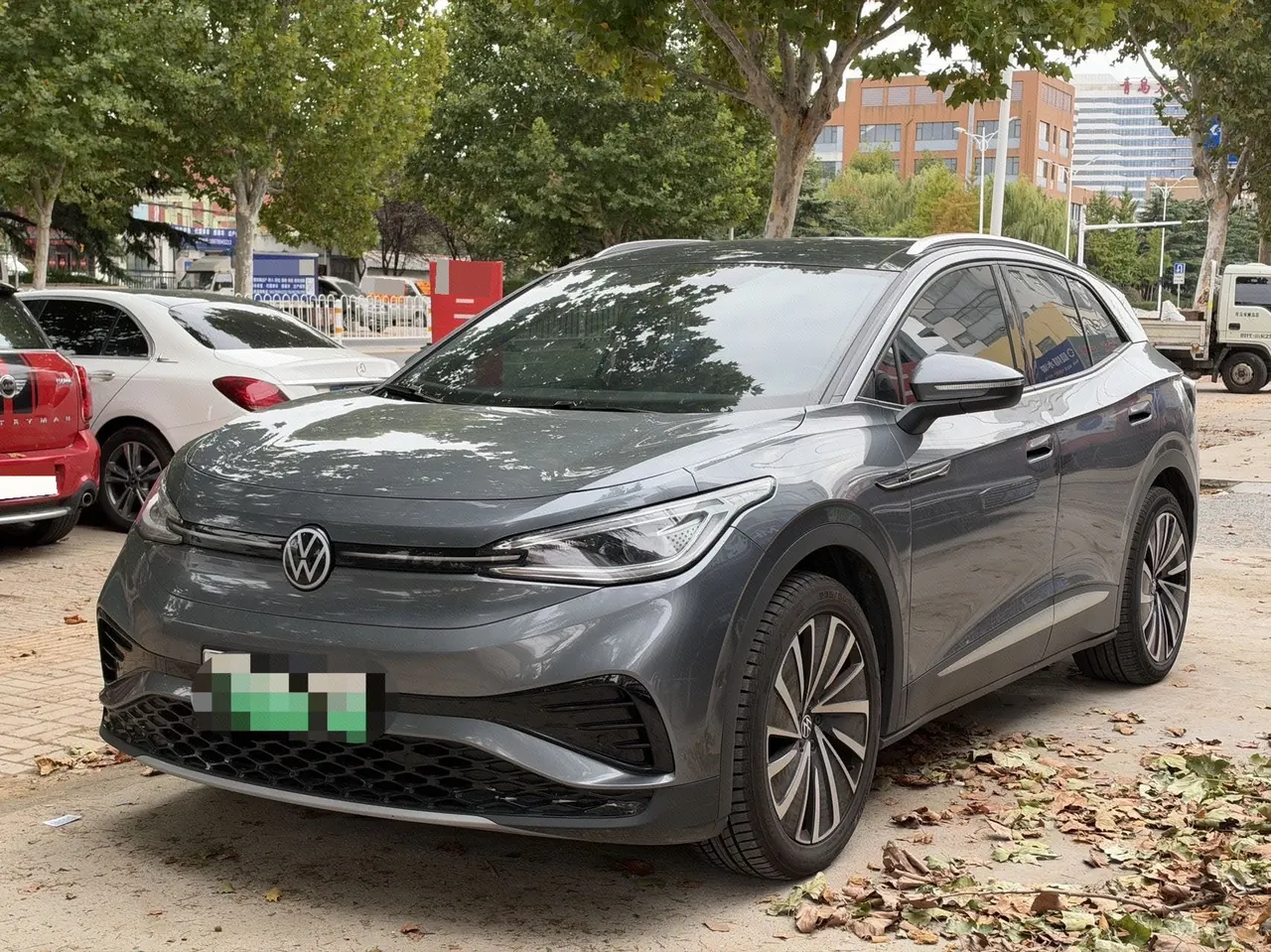 Volkswagen 2022 ID. 4 x Smart Long-Range Version, Automatic Transmission - View 1