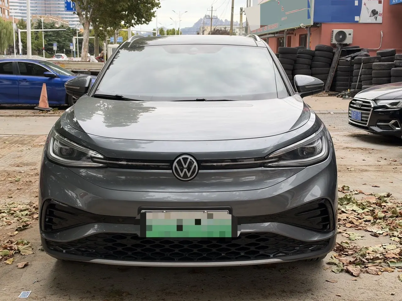 Volkswagen 2022 ID. 4 x Smart Long-Range Version, Automatic Transmission 2