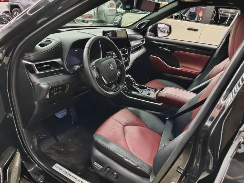 Toyota 2022 Crown Land Release 2.5 Stepless Four-wheel Drive Flagship Automatic Gear 3