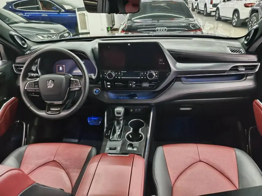 Toyota 2022 Crown Land Release 2.5 Stepless Four-wheel Drive Flagship Automatic Gear 5