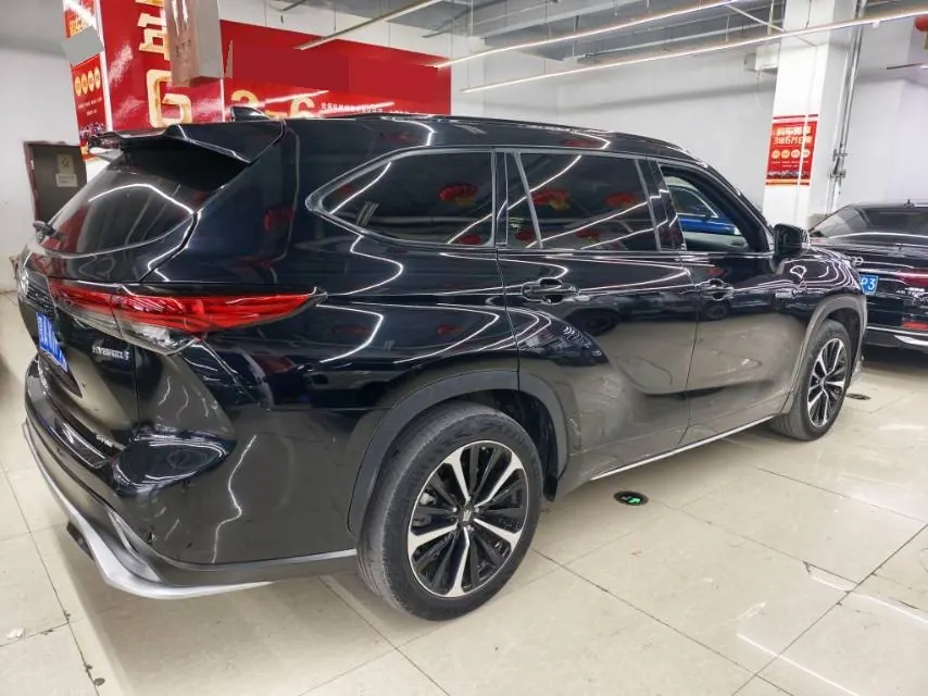 Toyota 2022 Crown Land Release 2.5 Stepless Four-wheel Drive Flagship Automatic Gear 6