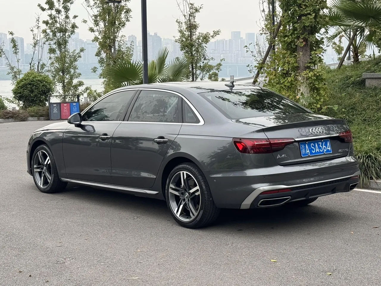 Audi 2020 A4L 2.0TFSI 40TFSI Deluxe Dynamic Automatic 4