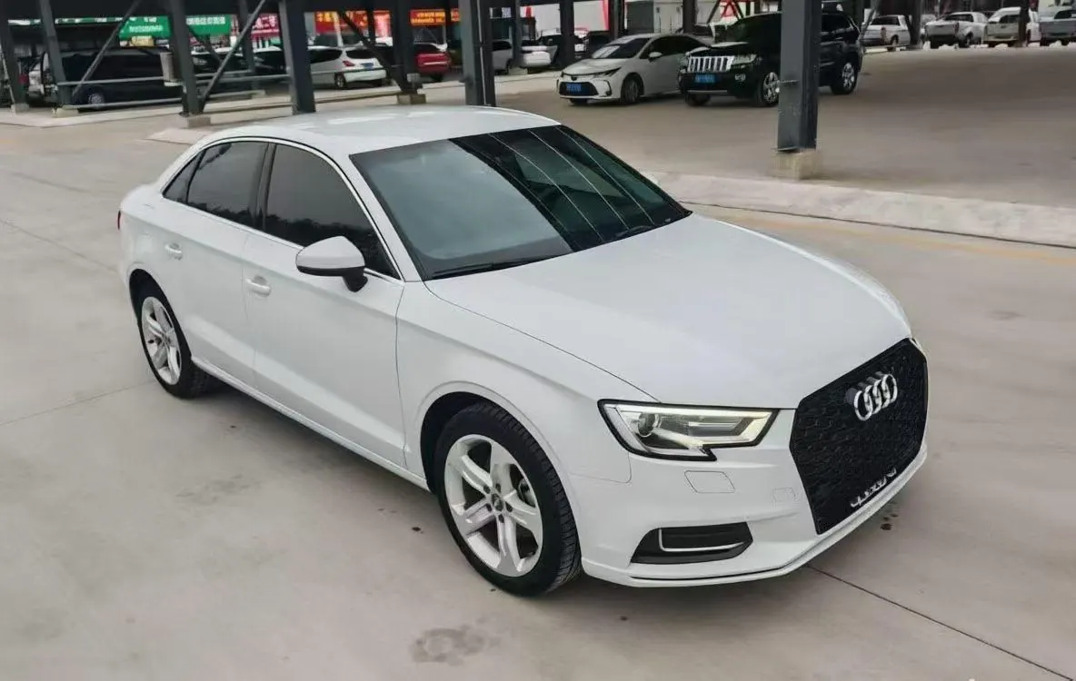 Audi 2020 A3 Limousine 1.4TFSI 35TFSI aggressive automatic gear 3