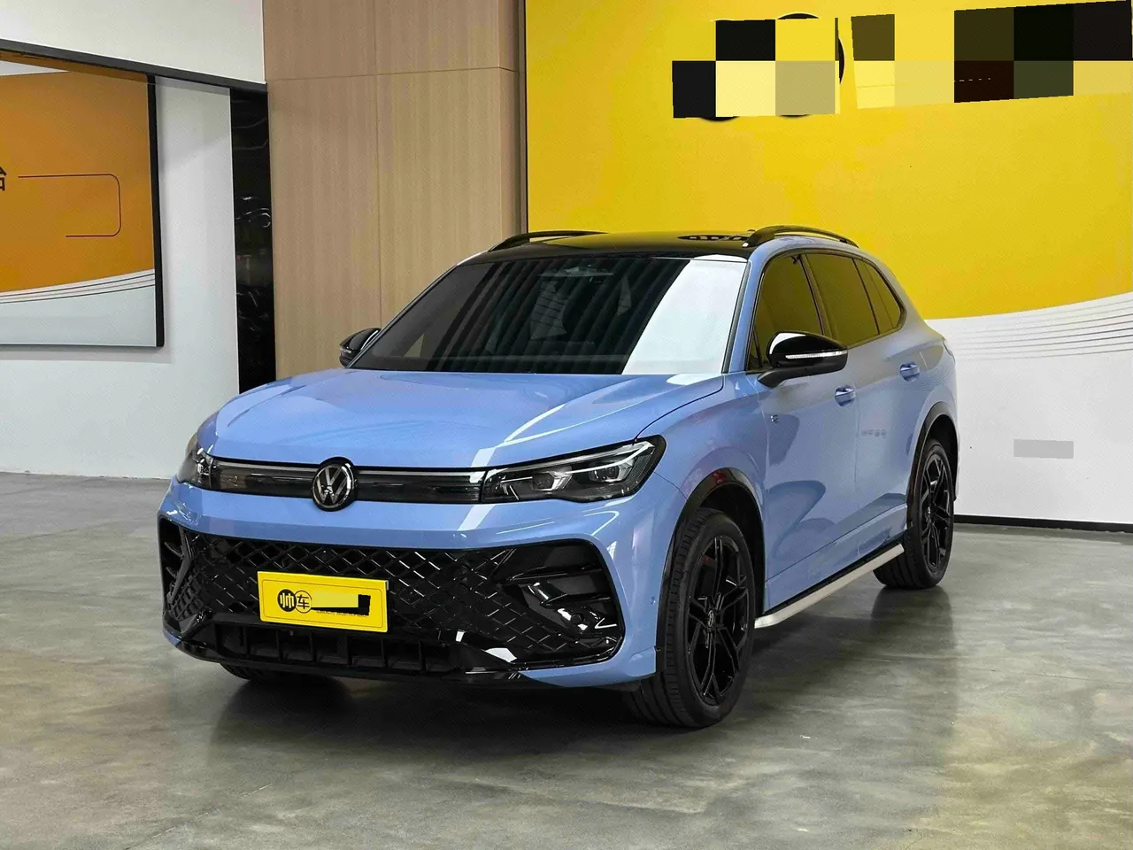 Volkswagen 2026 Tiguan L PRO 2.0TSI 380TSI Four-wheel Drive R-Line Smart Edition Automatic Gear - View 1