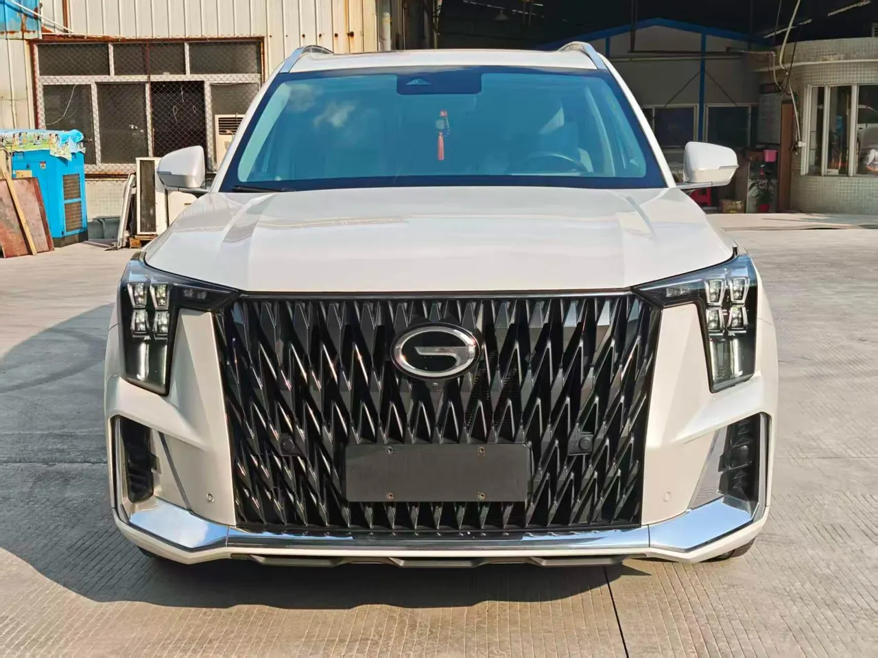 Chuanqi 2022 GS8 Hybrid 2.0TM Stepless Four-wheel Drive Premium Edition Seven-seat Automatic Gear 2