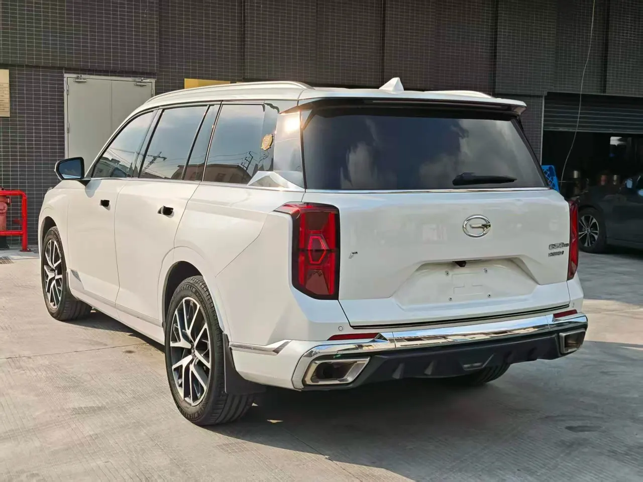 Chuanqi 2022 GS8 Hybrid 2.0TM Stepless Four-wheel Drive Premium Edition Seven-seat Automatic Gear 4