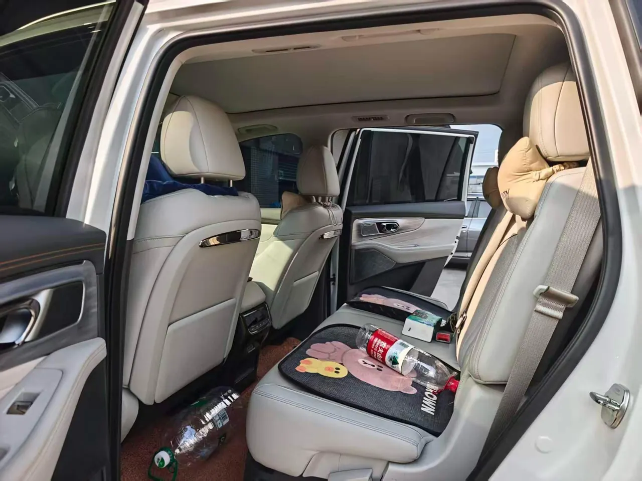 Chuanqi 2022 GS8 Hybrid 2.0TM Stepless Four-wheel Drive Premium Edition Seven-seat Automatic Gear 9