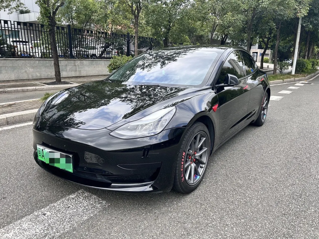 Tesla 2022 Model 3 rear-wheel drive version of automatic transmission - View 1