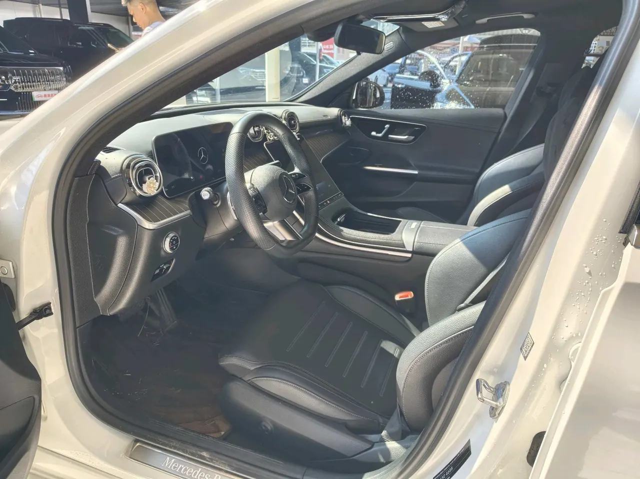 Mercedes Benz Class C 2023 C 260 L 48V 1.5T Automatic 2