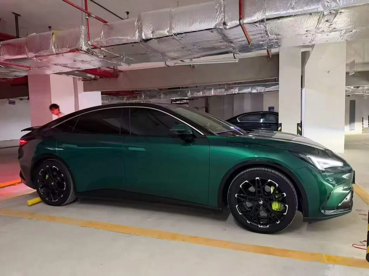ARCFOX 2026 α S5 1450 Yuan Yuan Zhixing Edition 200kW Automatic Gear 3