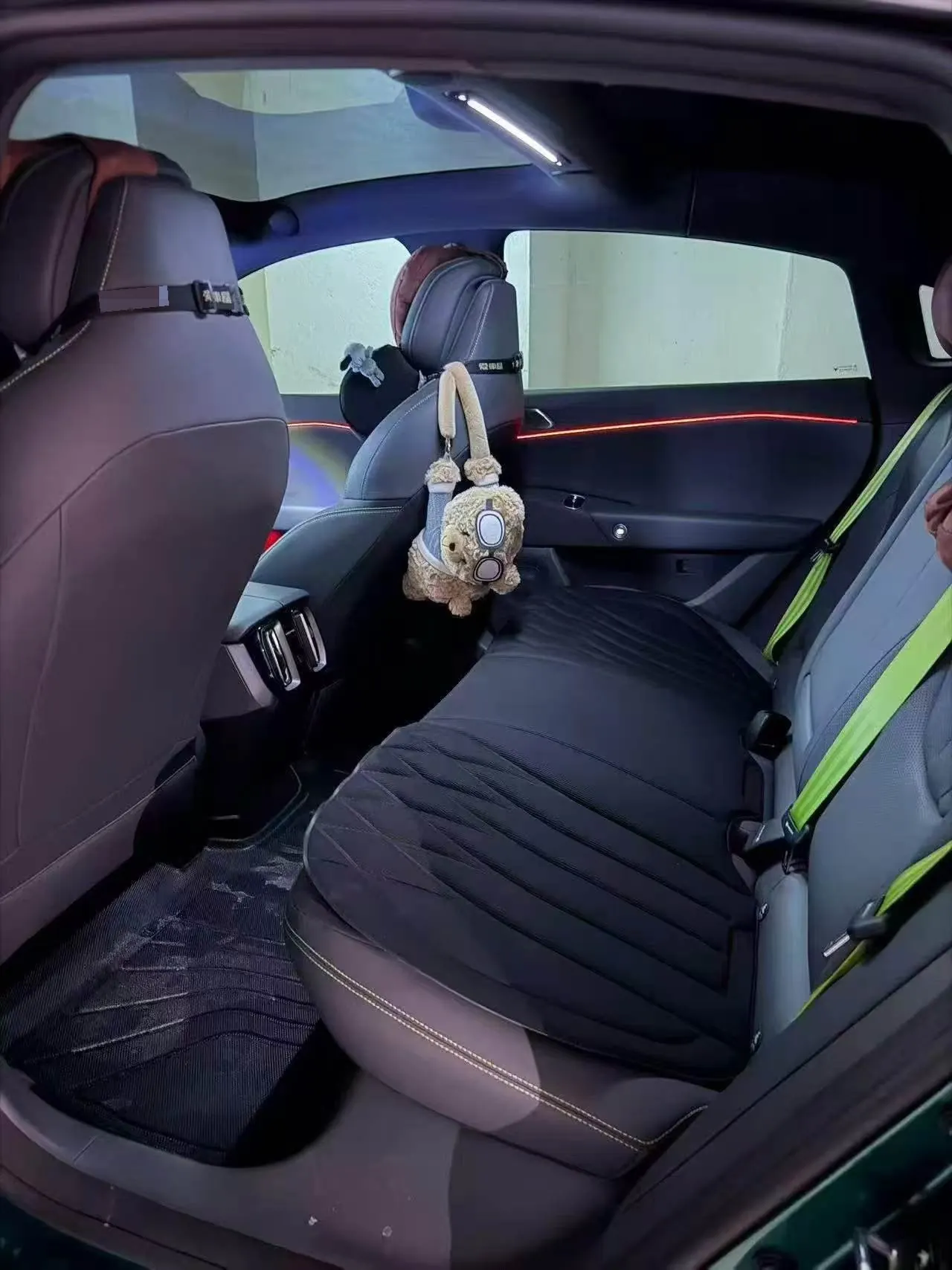 ARCFOX 2026 α S5 1450 Yuan Yuan Zhixing Edition 200kW Automatic Gear 4