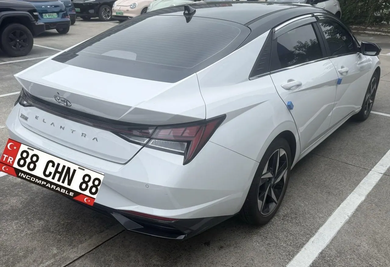 Hyundai 2022 Elantra -3-compartment 1.5 stepless TOP flagship automatic gear 2