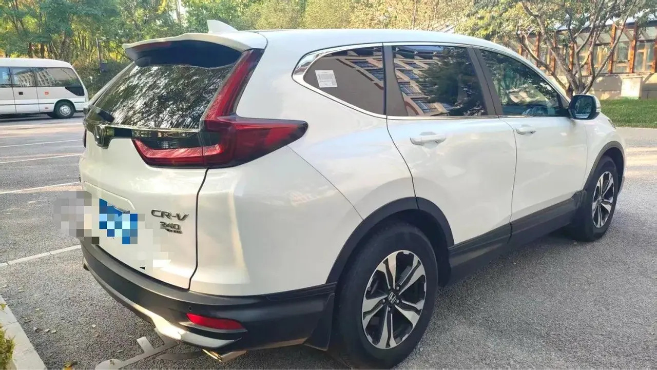 Honda 2020 CR-V 1.5T stepless 240TURBO dazzling version two-drive fashion version plus automatic gear 2