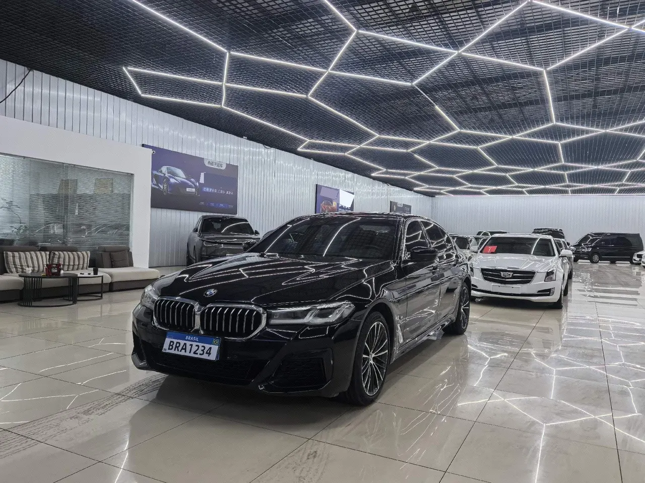 Open image lightbox: BMW 5 Series 2022 530Li 2.0T Leading M Sports Suit (Modified) Automatic Gear