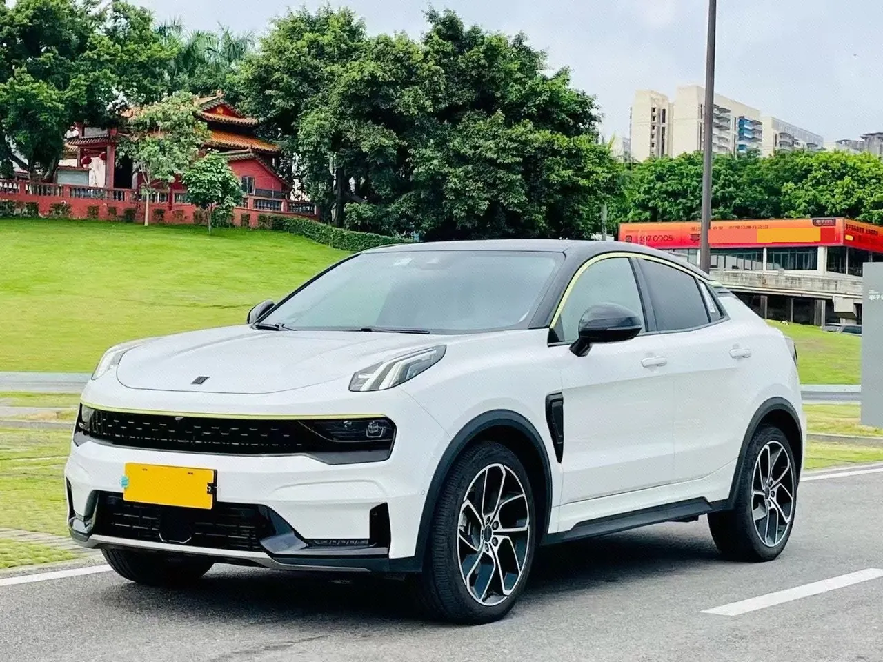 LYNK&amp;CO 2020 LYNK&amp;CO 05 2.0TD Two-wheel Drive Halo Automatic Gear - View 1