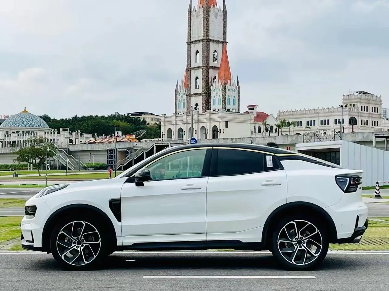 LYNK&amp;CO 2020 LYNK&amp;CO 05 2.0TD Two-wheel Drive Halo Automatic Gear 5