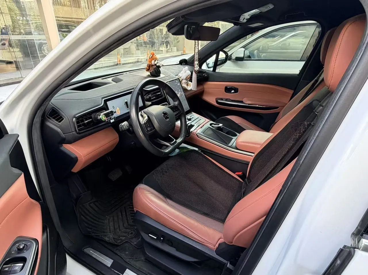 NIO 2020 EC 6 605KM Sports Edition Automatic Gear 4