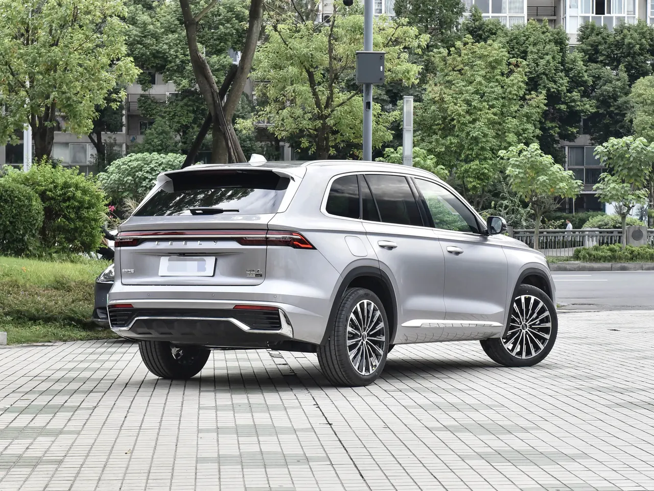 Geely 2026 XingyueL (Monjaro) 2.0TD Oriental Obsidian Star Edition Automatic Gear 4