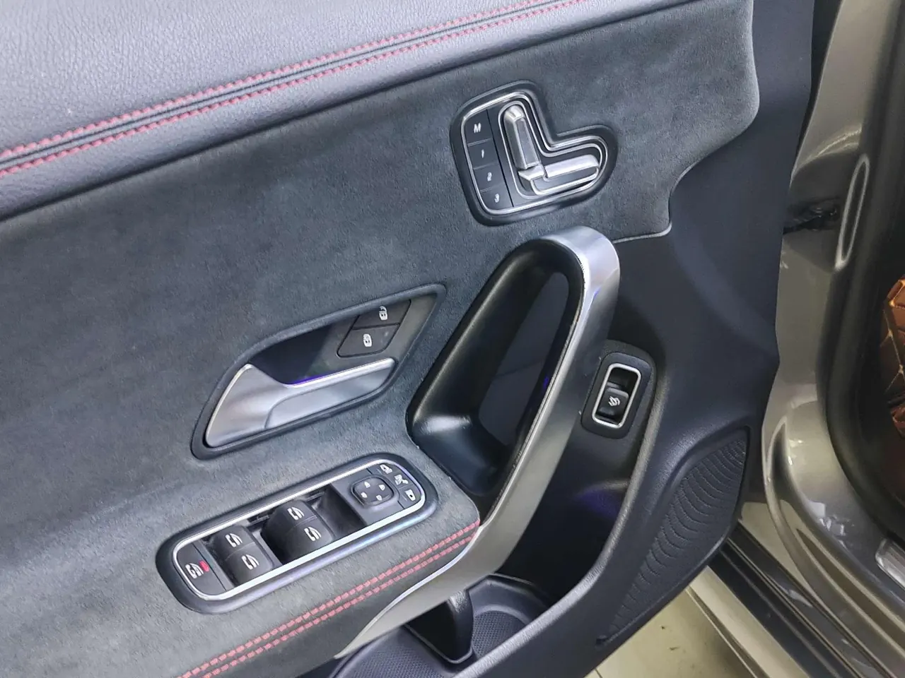 Mercedes Benz CLA (Imported) 2020 CLA 200 1.3T Automatic 11
