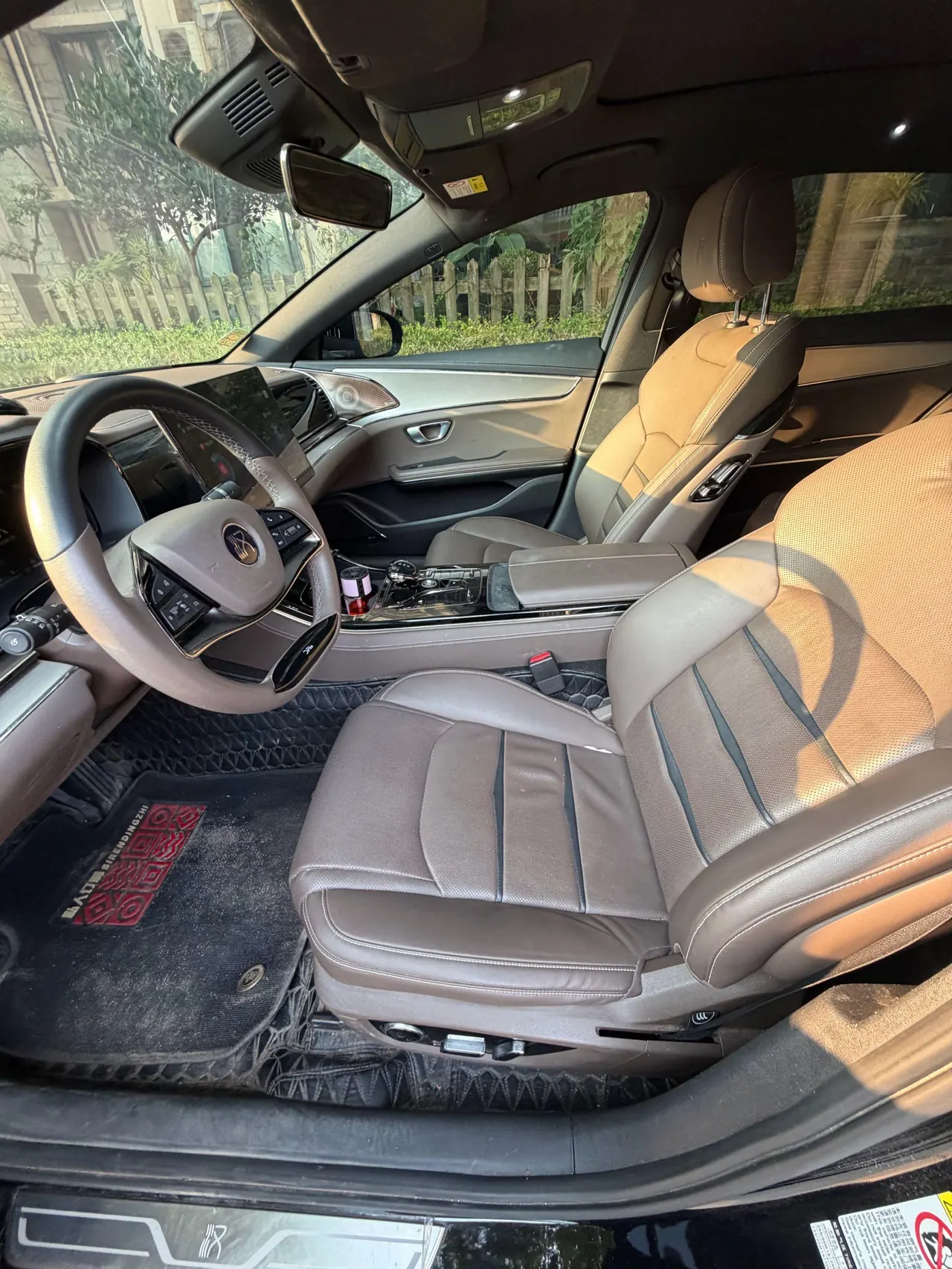 BYD 2020 Han DM 2.0T four-wheel drive performance version luxury automatic gear 2