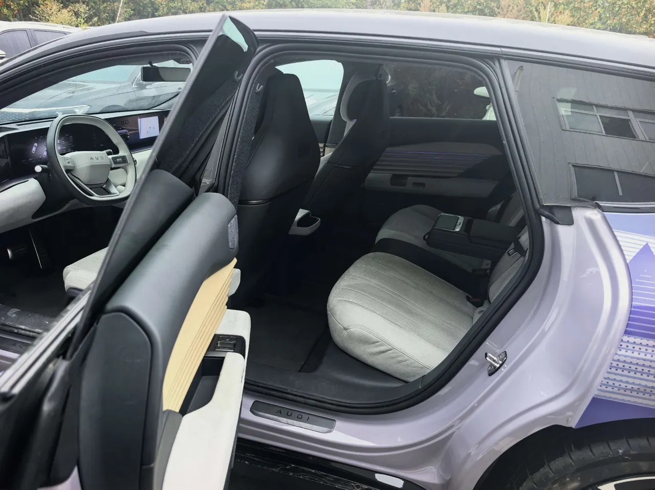 AUDI 2026 E5 Sportback Flagship Quattro Automatic Transmission 4