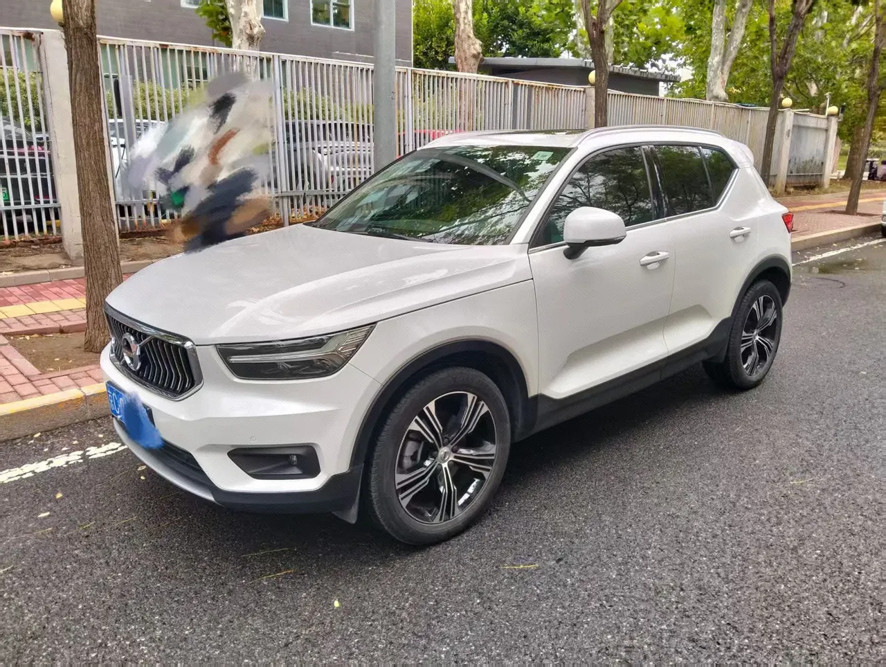 Volvo 2020 XC40 2.0T T4 4-wheel drive Zhiyuan Deluxe Edition Automatic Gear - View 1