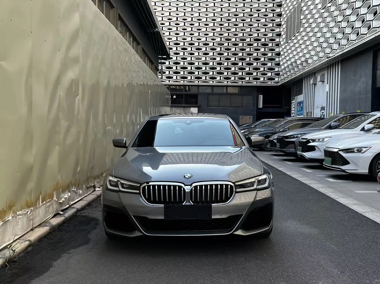 BMW 5 Series (Imported) 2022 530i 2.0T M Sports Suit (Modified 2) Automatic Gear 9