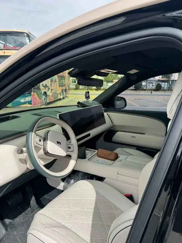 Li 2026 L9 Livis automatic gear 3