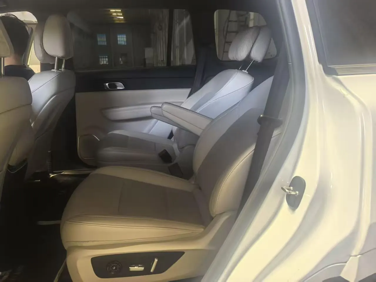 Li 2021 ONE 1.2T extended range 6-seat automatic gear 5