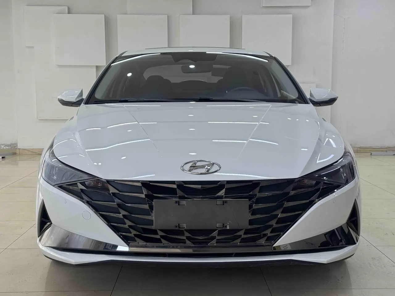 Hyundai 2023 Elantra -3-compartment 1.5 Stepless GLS Leading Edition Automatic Gear 2