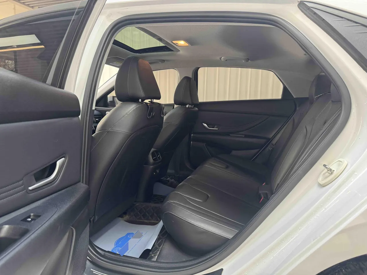 Hyundai 2023 Elantra -3-compartment 1.5 Stepless GLS Leading Edition Automatic Gear 3