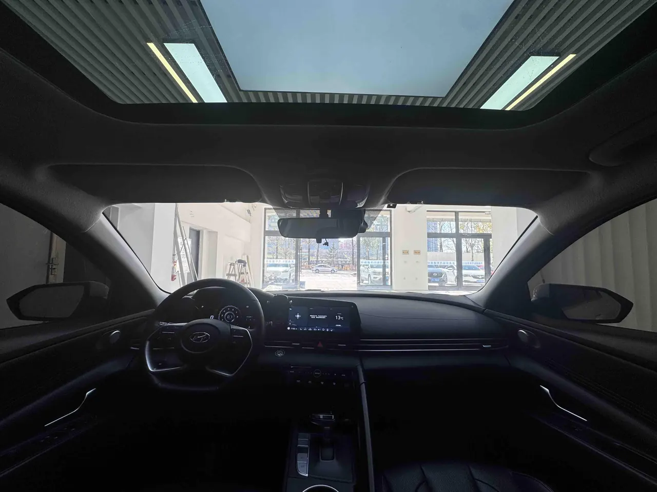 Hyundai 2023 Elantra -3-compartment 1.5 Stepless GLS Leading Edition Automatic Gear 4