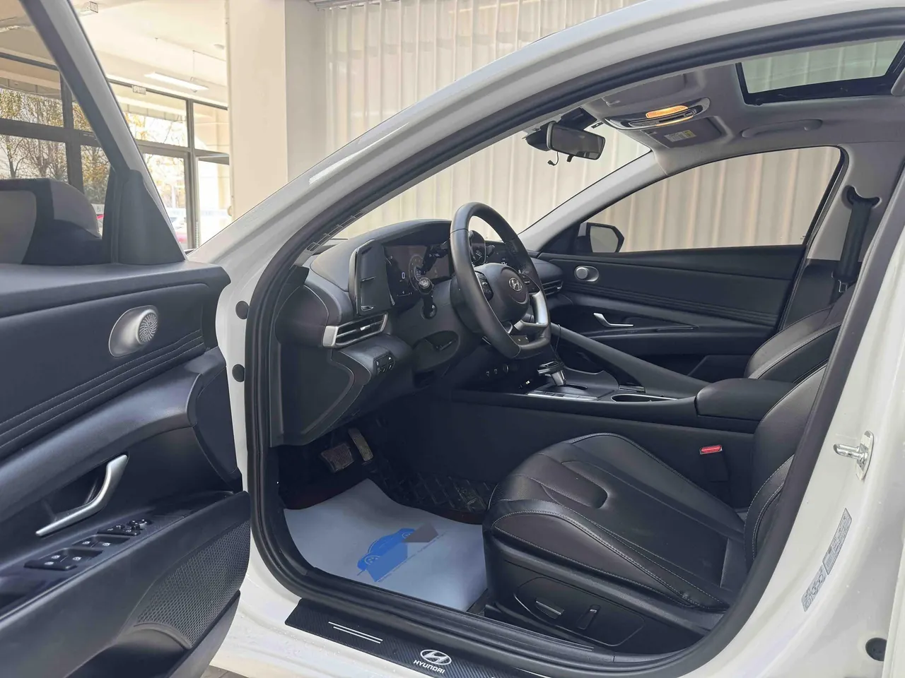 Hyundai 2023 Elantra -3-compartment 1.5 Stepless GLS Leading Edition Automatic Gear 6