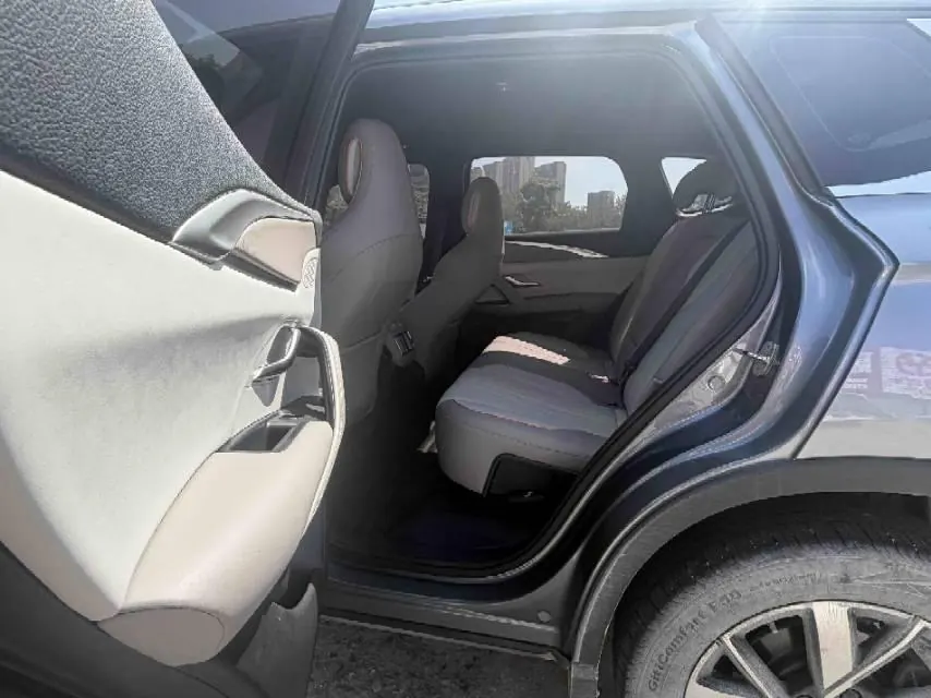 BYD 2023 Song Pro DM-i 1.5 Stepless Champion Edition Leading 71KM Automatic Gear 4