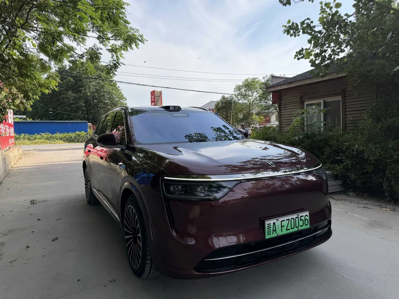 AITO 2025 AITO M8 Ultra 53.4kWh 6-seat automatic gear 9