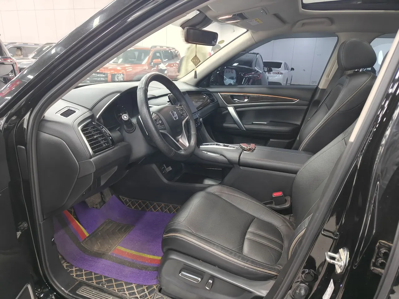 Honda 2020 Crown Road 2.0T 370TURBO Two-Drive Deluxe Automatic Gear 5