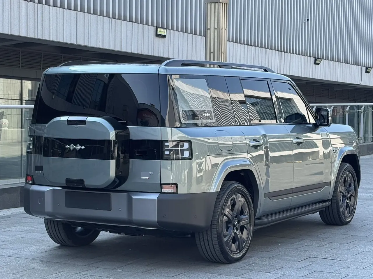 FangChengBao 2026 titanium 7 EV 675KM four-wheel drive flash version automatic gear 7