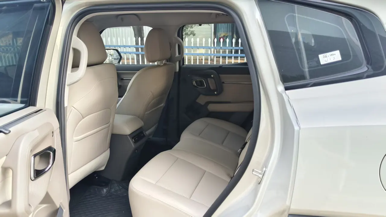 Haval 2026 big dog PLUS Hi4 1.5T 150km tidal wave electric version automatic gear 8