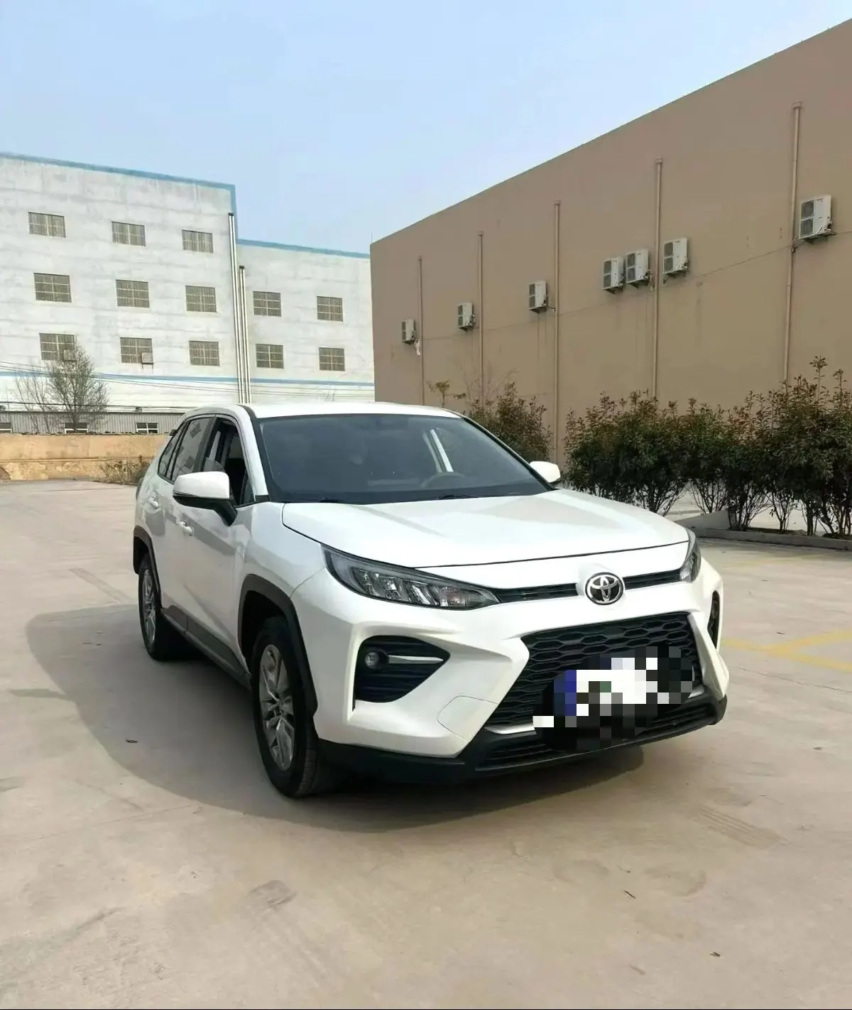 Toyota 2023 Willanda 2.0 Stepless Two-Drive Premium Edition Automatic Gear 4