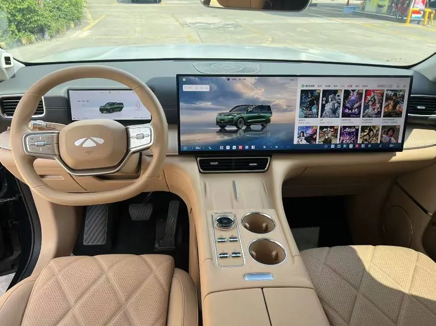 Chery 2026 Fengyun T 11 220 Four-wheel Drive Dual IMAX Cinema Edition Automatic Gear 5