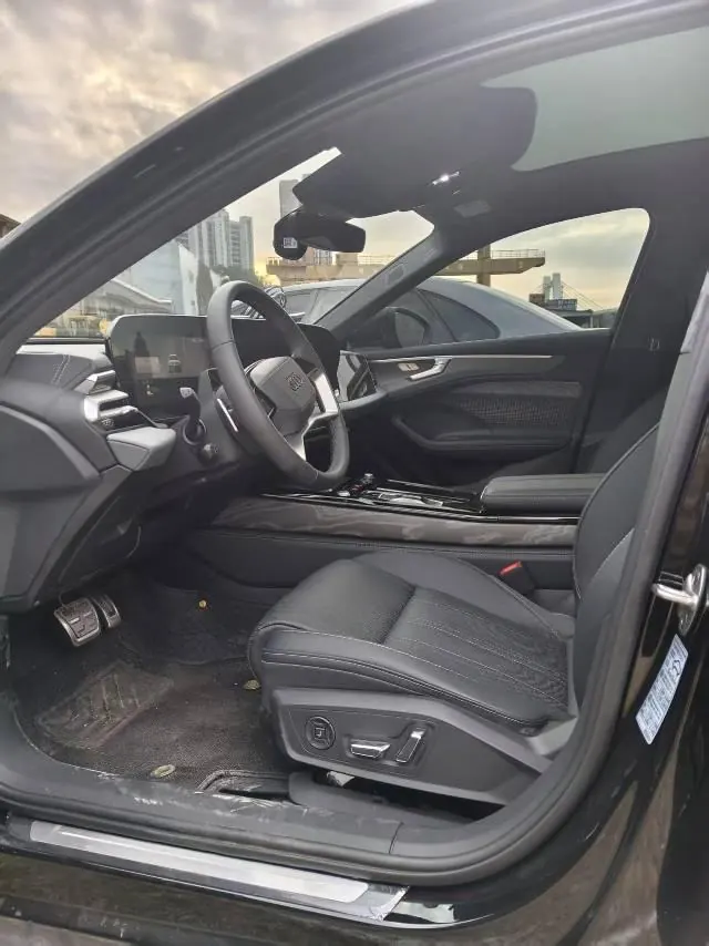 Audi 2026 A6L 2.0T Enjoy Dynamic Automatic 3