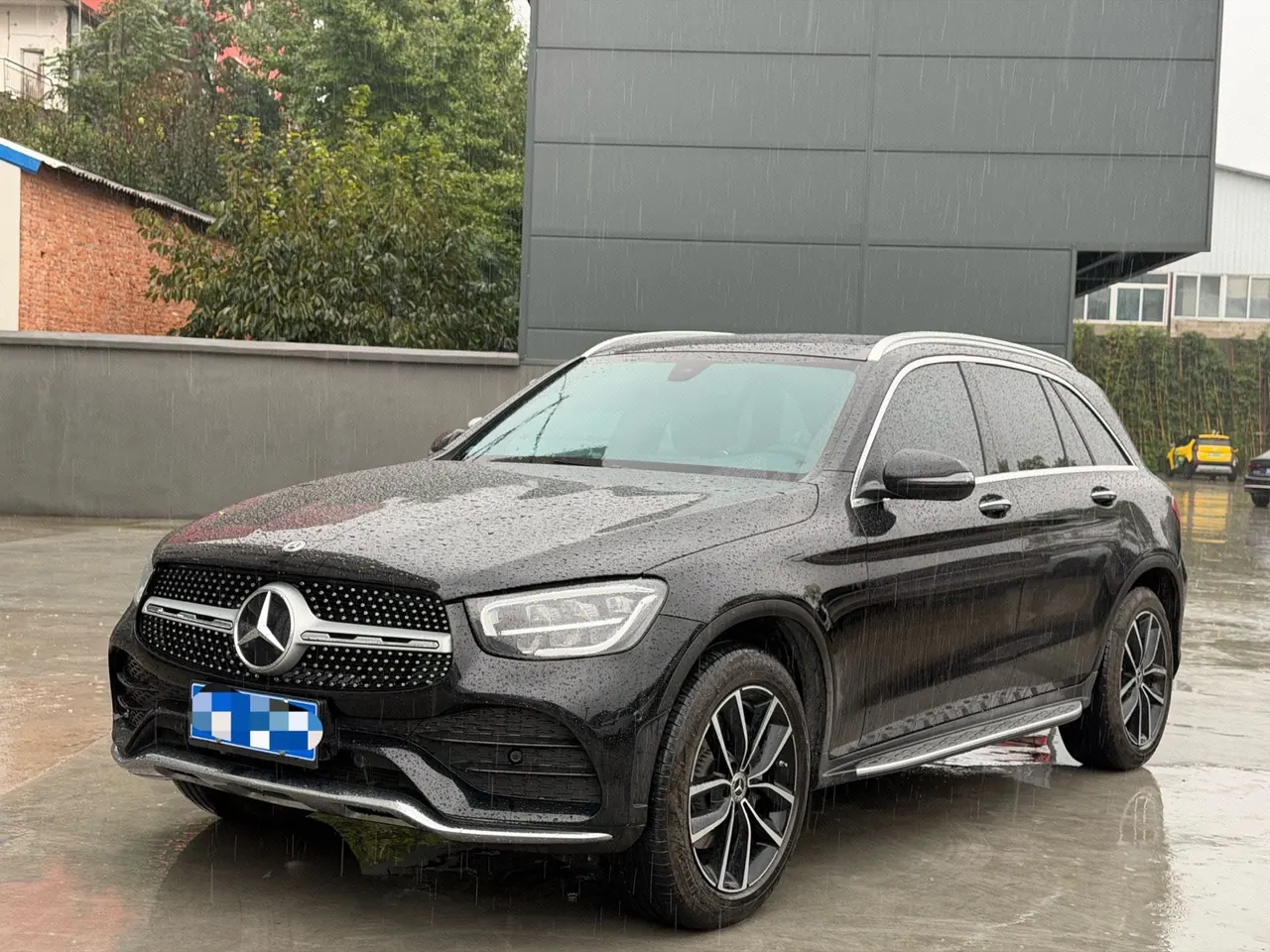 Open image lightbox: Mercedes Benz 2022 GLC 260 L 4MATIC 2.0T Luxury (Change 2) Automatic Gear