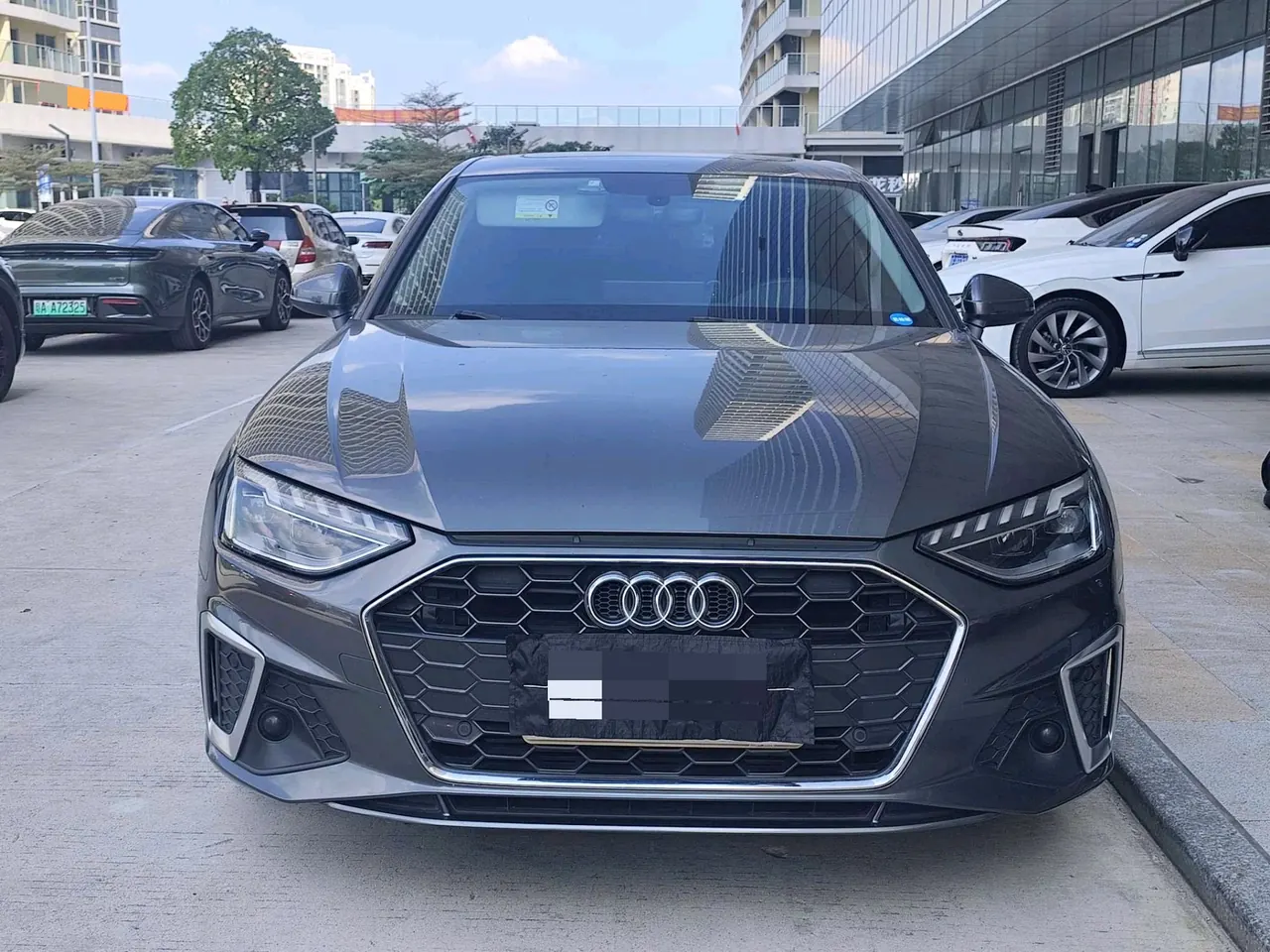 Audi 2020 A4L 2.0TFSI 40TFSI Fashion Dynamic Automatic 2