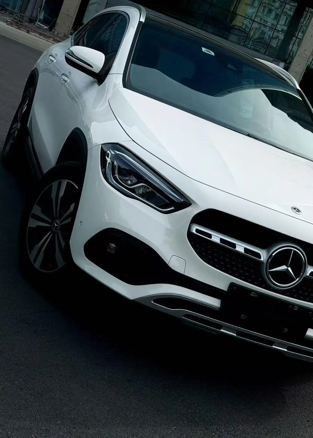 Mercedes Benz 2023 GLA 220 2.0T automatic gear 3