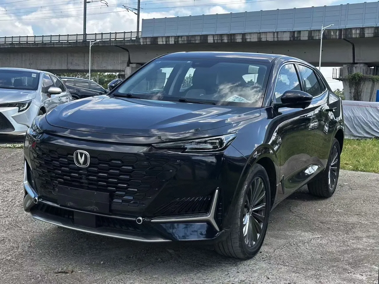 ChangAn 2021 UNI-K 2.0T Honorable Automatic - View 1